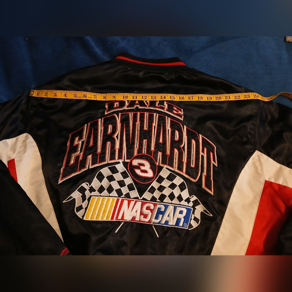 Black and Red NASCAR Jacket. Dale Earnhardt Senior #3. Mens 2xL - Picture 5 of 6